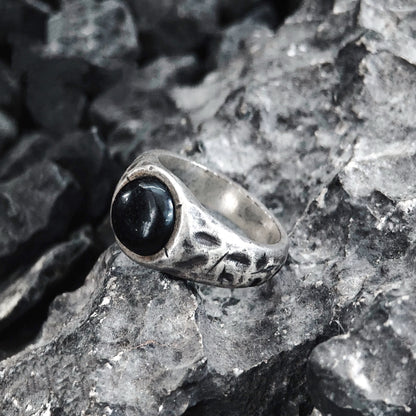 Vintage Inlaid Apache Tears Stone Black Obsidian Silver Ring