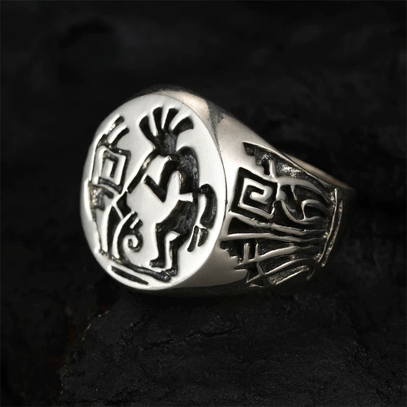 Vintage Native American Kokopelli Men’s Silver Biker Ring