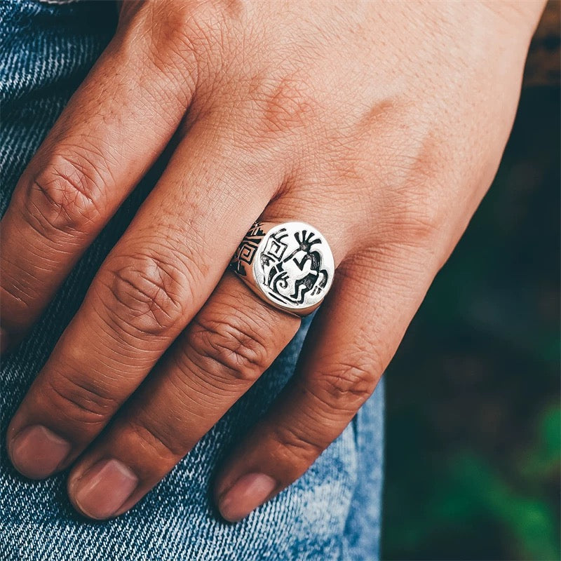 Vintage Native American Kokopelli Men’s Silver Biker Ring