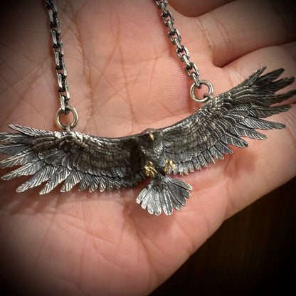 Vintage Native American Soaring Eagle Men’s Silver Necklace