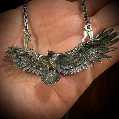 Vintage Native American Soaring Eagle Men’s Silver Necklace